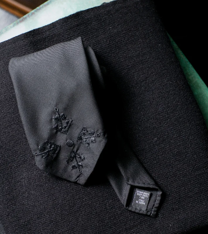 luxurious wedding necktie ideas for men-Bryceland's Embroidery Wool Tie Black