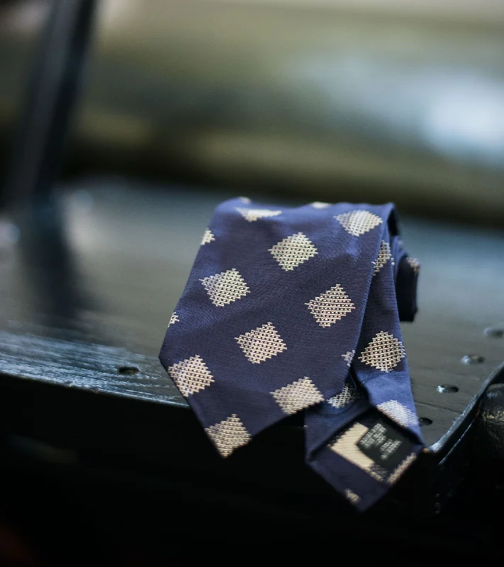 high-end silk necktie options for business events-Bryceland's Silk Jaquard Tie 30254