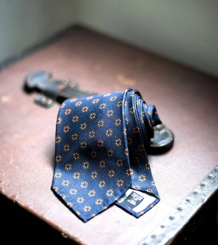 modern silk tie styles for weddings-Bryceland's Silk Tie 41008