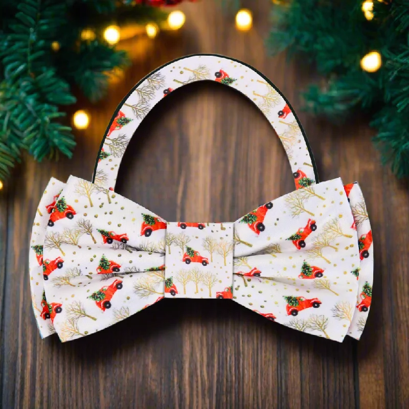 luxurious necktie options for wedding celebrations-Christmas Tree Tradition Bow Tie