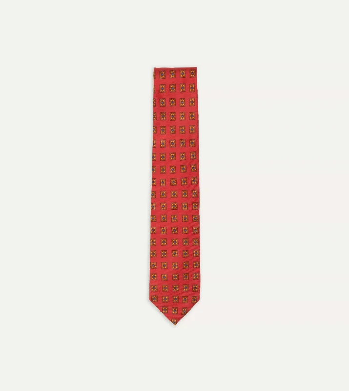 luxury silk bow ties for business wear-Red and Green Diamond Medallion Print Madder Twill Silk Tie