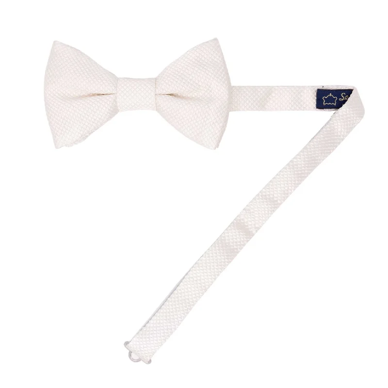 silk necktie ideas for wedding celebrations-White Matelassé Silk Bow Tie Pre-tied